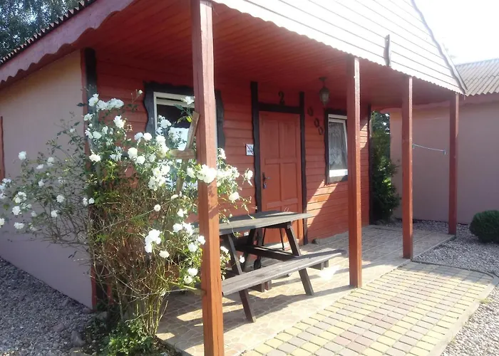 Eden Kompleks wypoczynkowy *